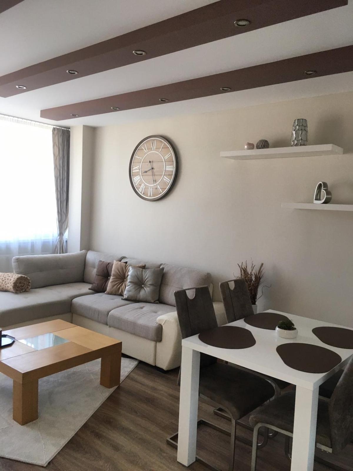 City Apartman *